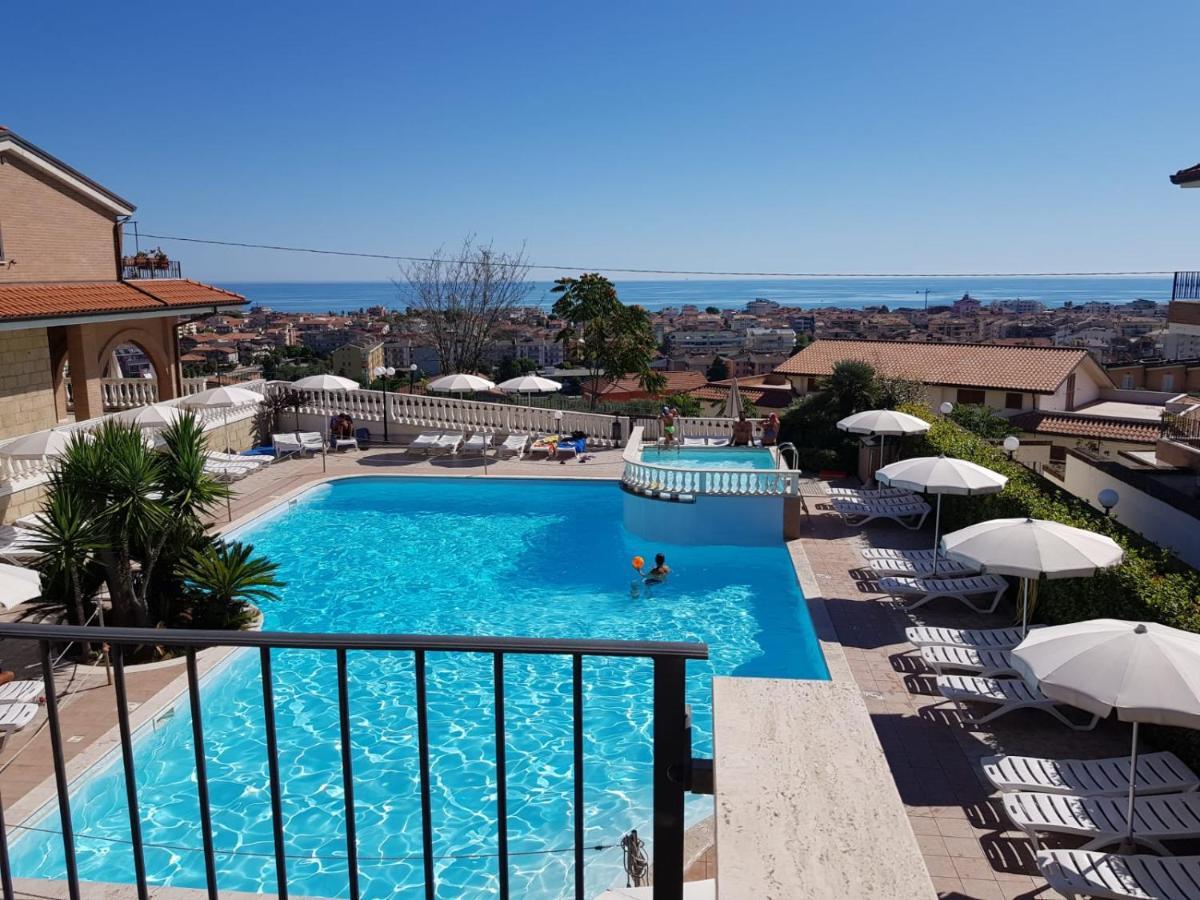 Residence Il Borgo Tortoreto Dış mekan fotoğraf